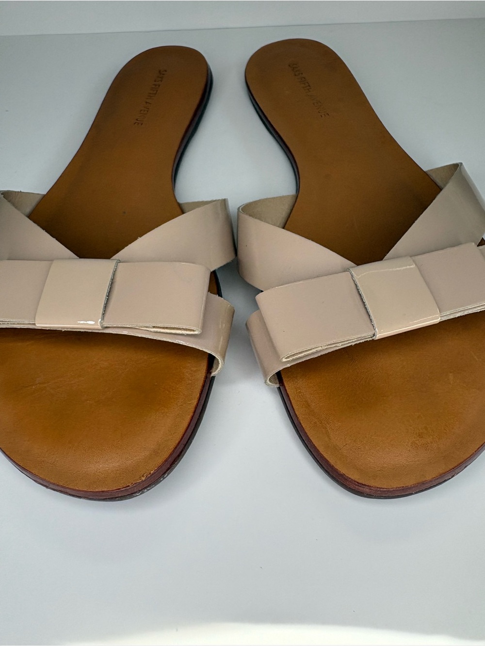 Saks Fifth Avenue Nude Patent Bow Slide Sandals - Women 8